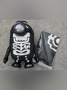 UNIVRS Minions Plush